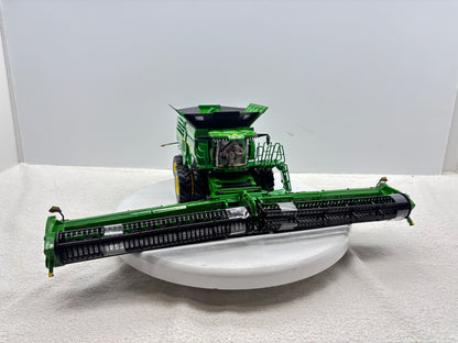 1/32  John Deere X9 1000 Prestige