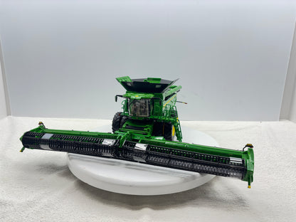 1/32  John Deere X9 1000 Prestige