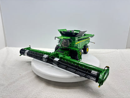 1/32  John Deere X9 1000 Prestige