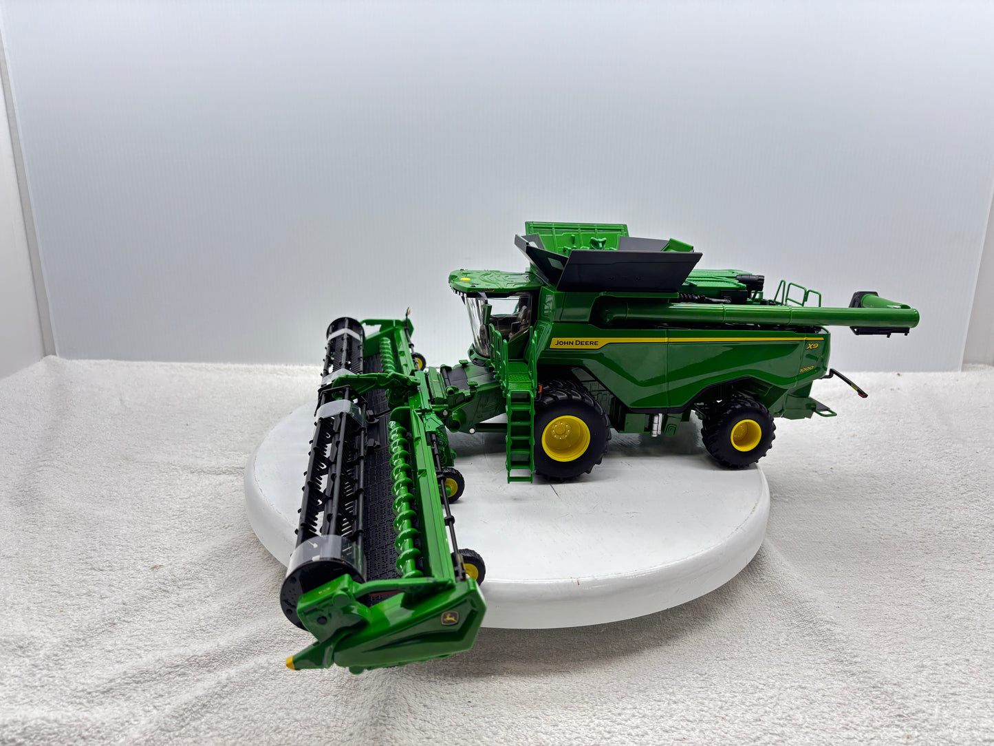 1/32  John Deere X9 1000 Prestige