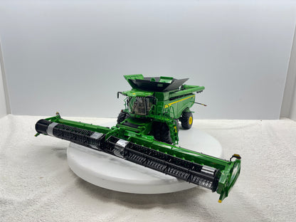 1/32  John Deere X9 1000 Prestige