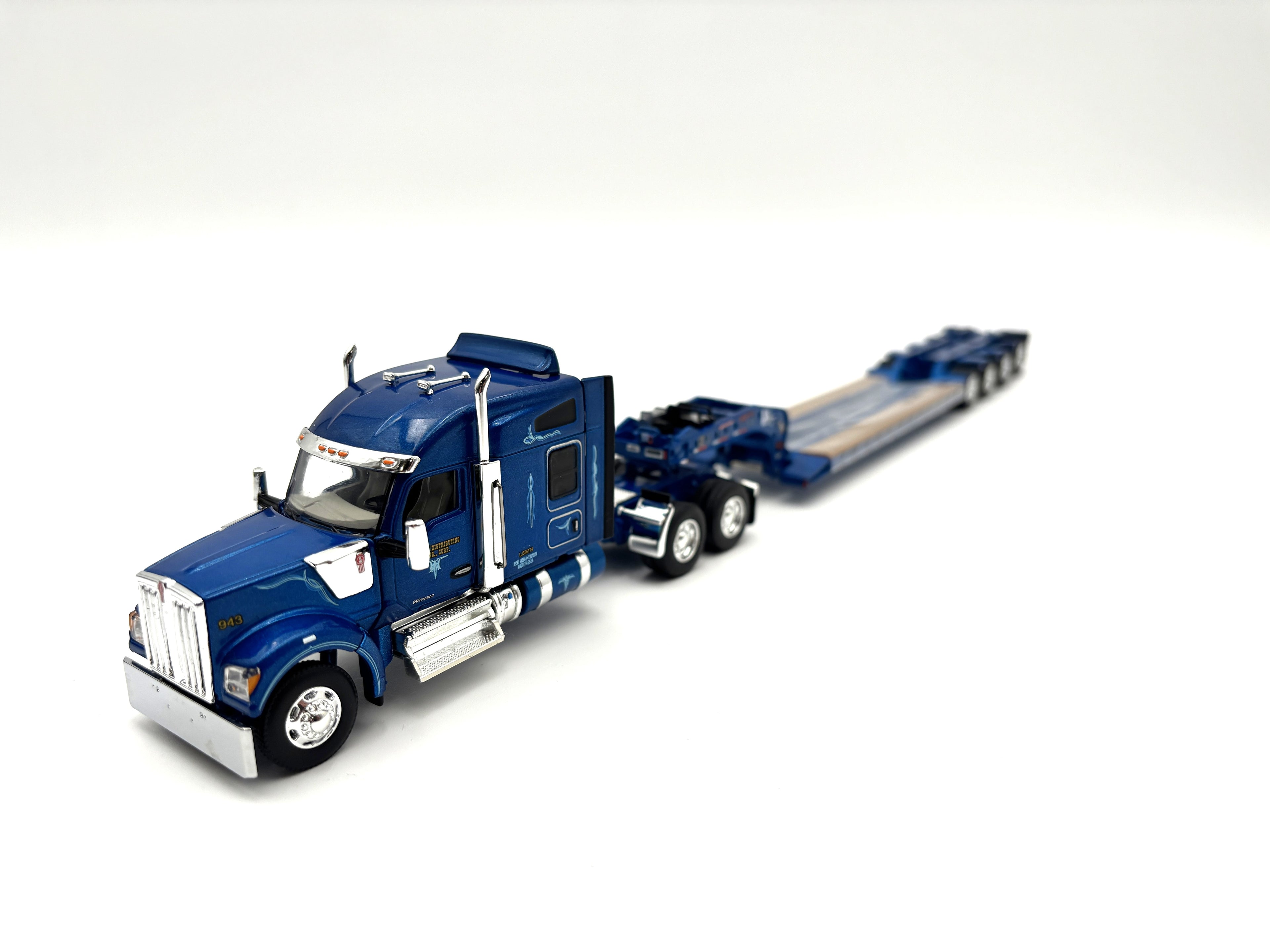 1/64 Kenworth W990