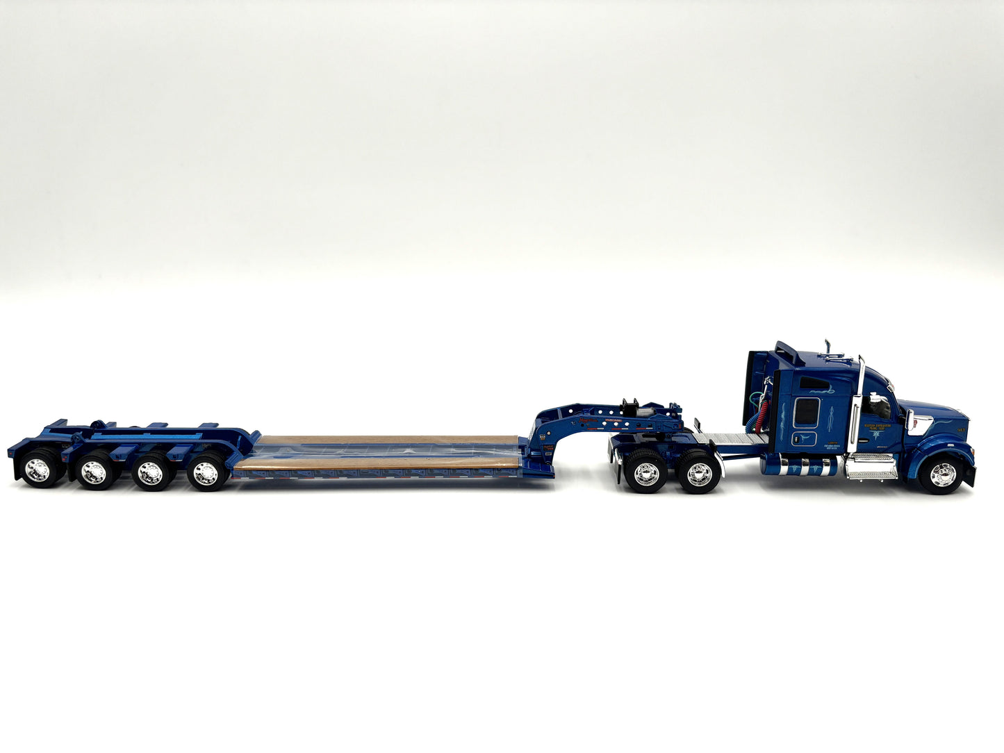 1/64 Kenworth W990