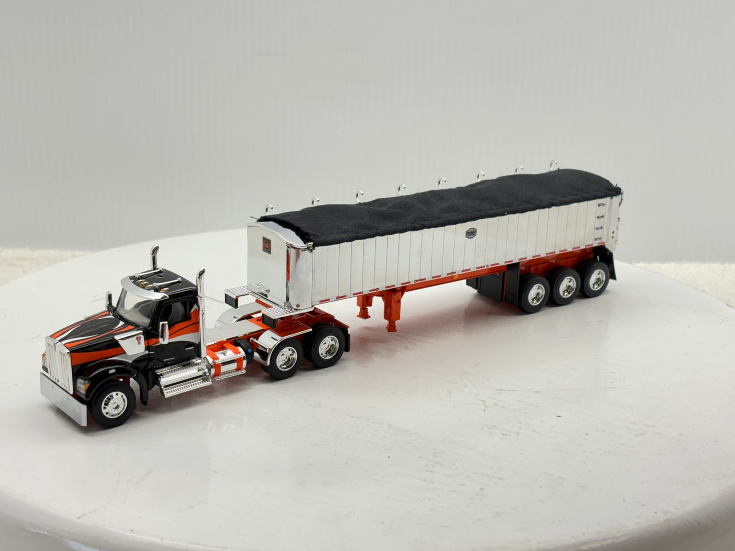 1/64 Kenworth W990 MAC Coal