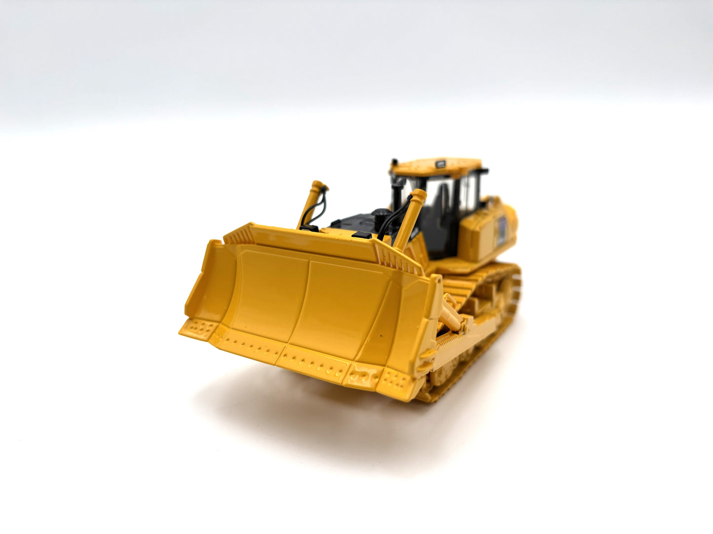 1/64 Komatsu D155AX-8 Dozer