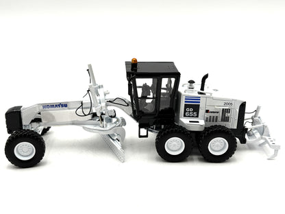 1/50 Komatsu GD655 2005 White