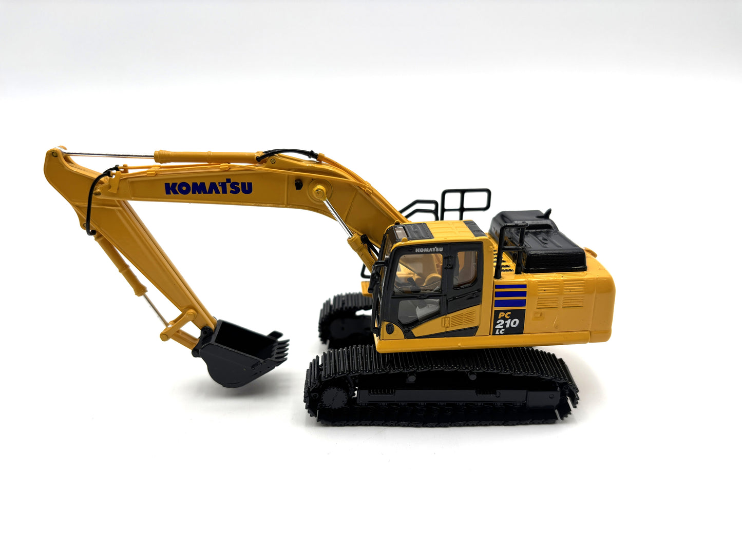 1/64Komatsu PC210LC-11 Excavator