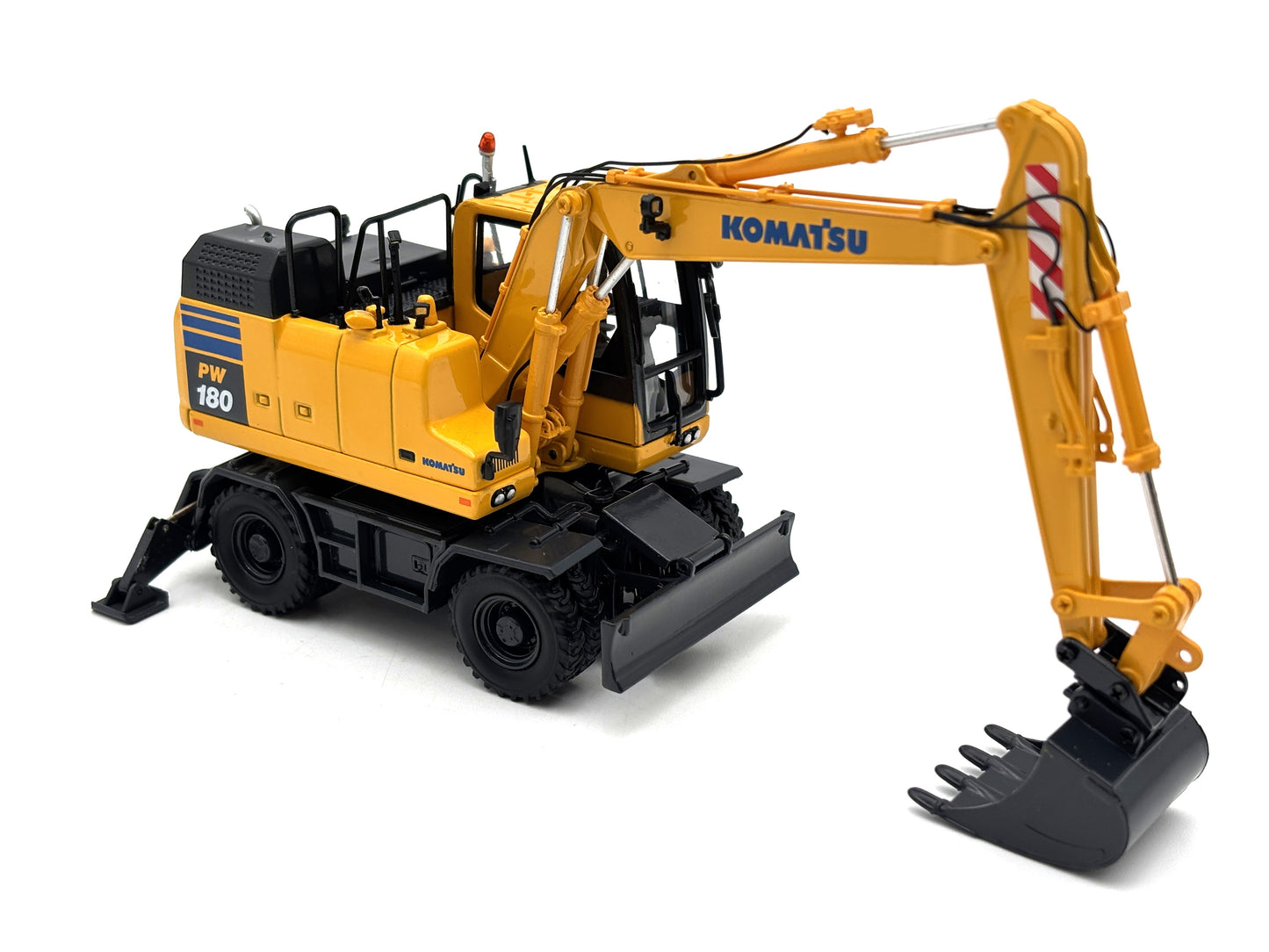 1/50 Komatsu PW180-11 Wheeled Excavator