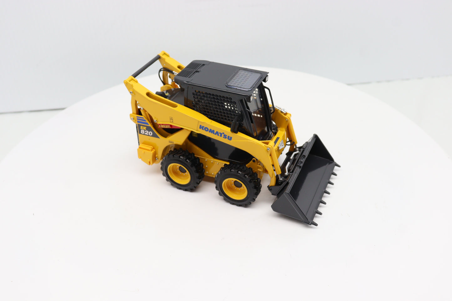 1/25 Komatsu SK820-8