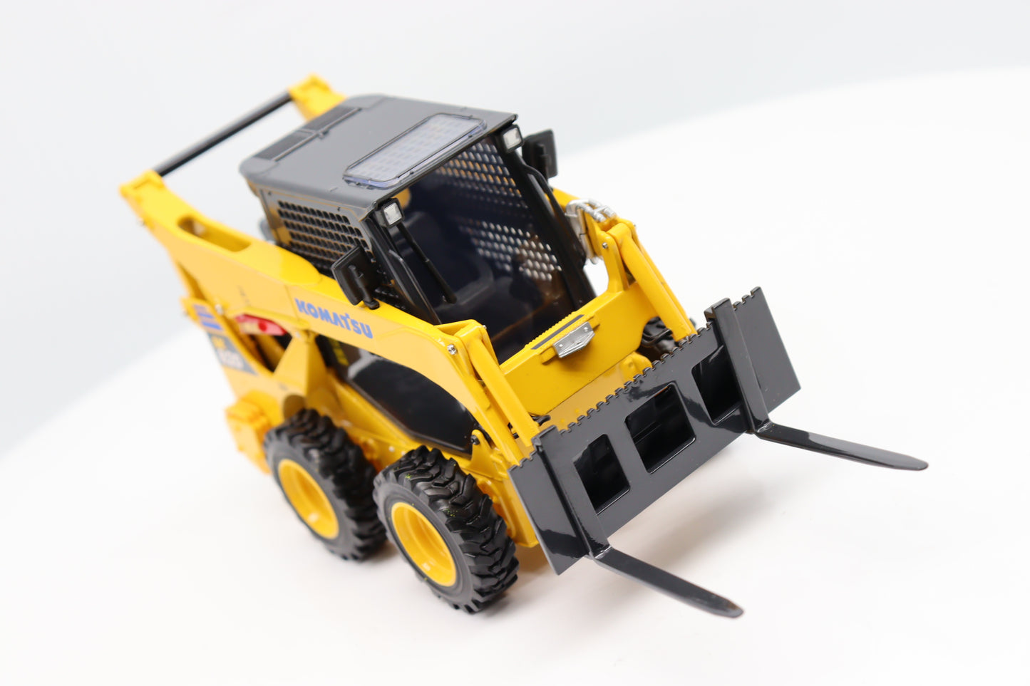 1/25 Komatsu SK820-8