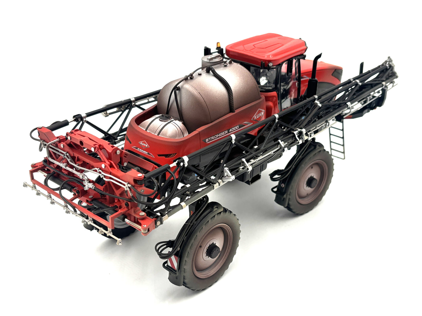 1/32 Kuhn Stronger ST4000 HD Sprayer "Dirty Version"