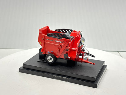 1/32 Kuhn Primor 3570 M