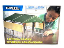 1/32 Livestock Building