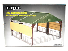 1/32 Livestock Building