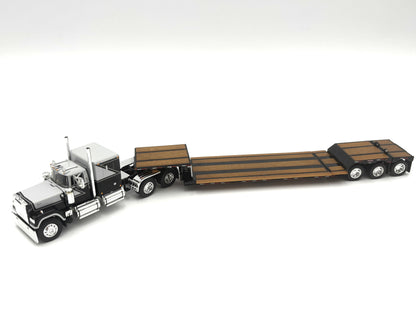 1/64 Mack Super-Liner with Fortaine Renegade