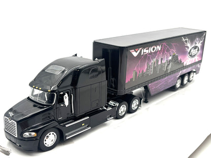 1/32 Mack Vision