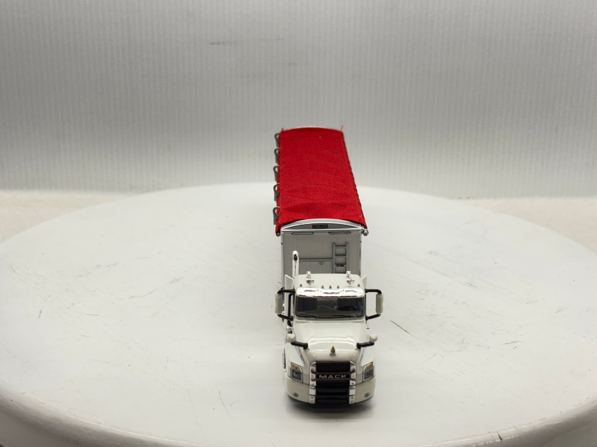 1/64 Mack Anthem White & Red