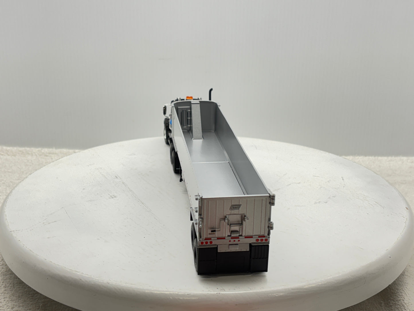 1/50 Mack Granite MP (Silver-Black)