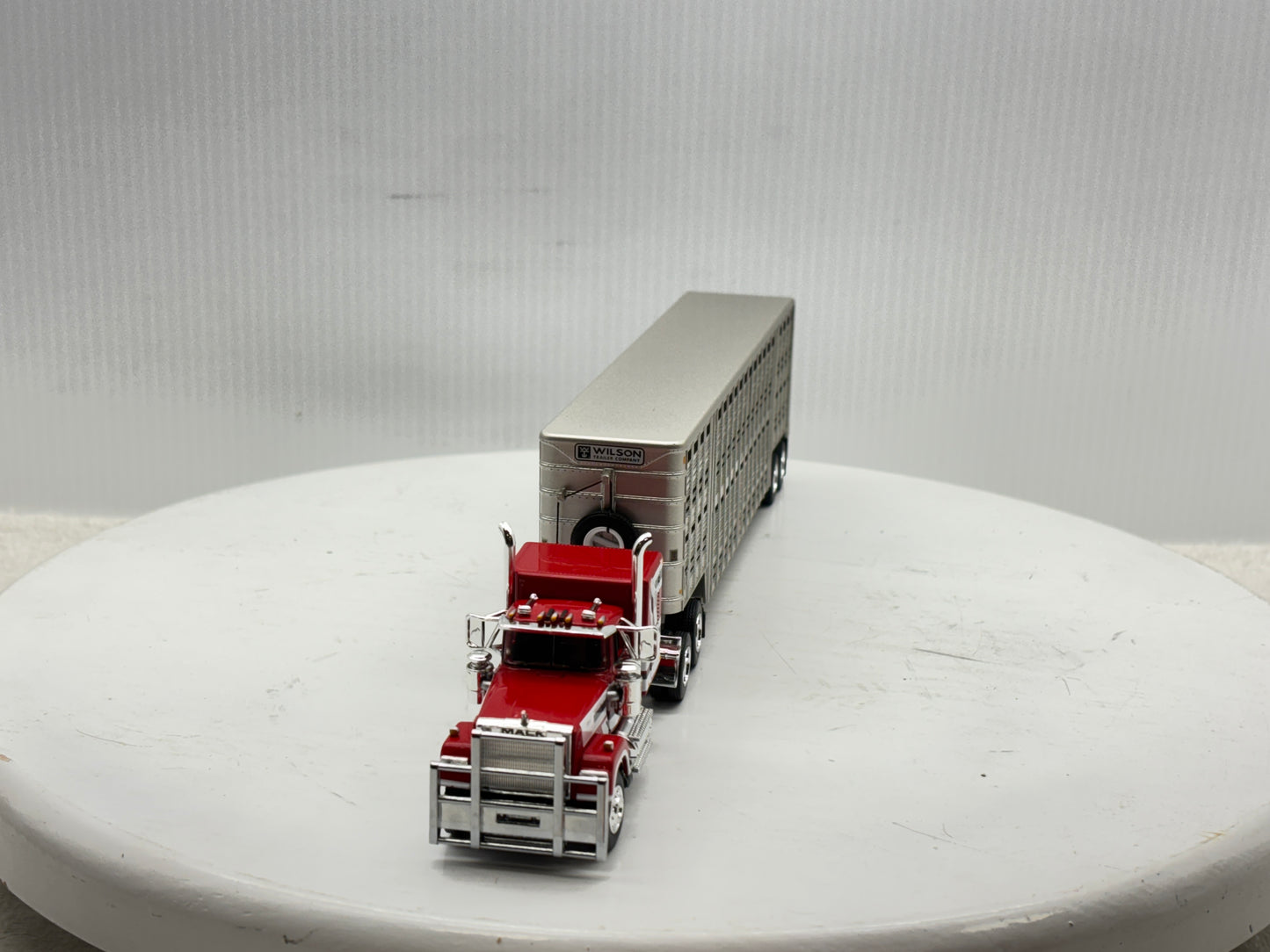 1/64 Mack Super-Liner Midroof