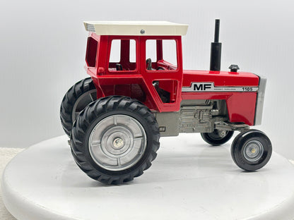 1/16 Massey-Fergusson 1105