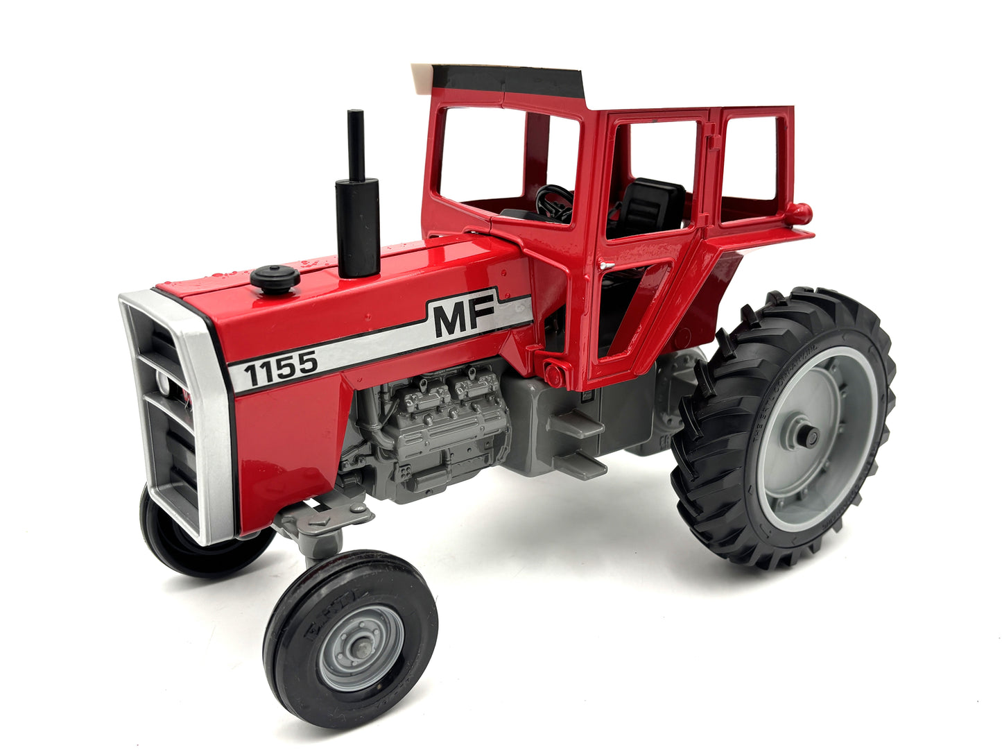 1/16 Massey Ferguson 1155