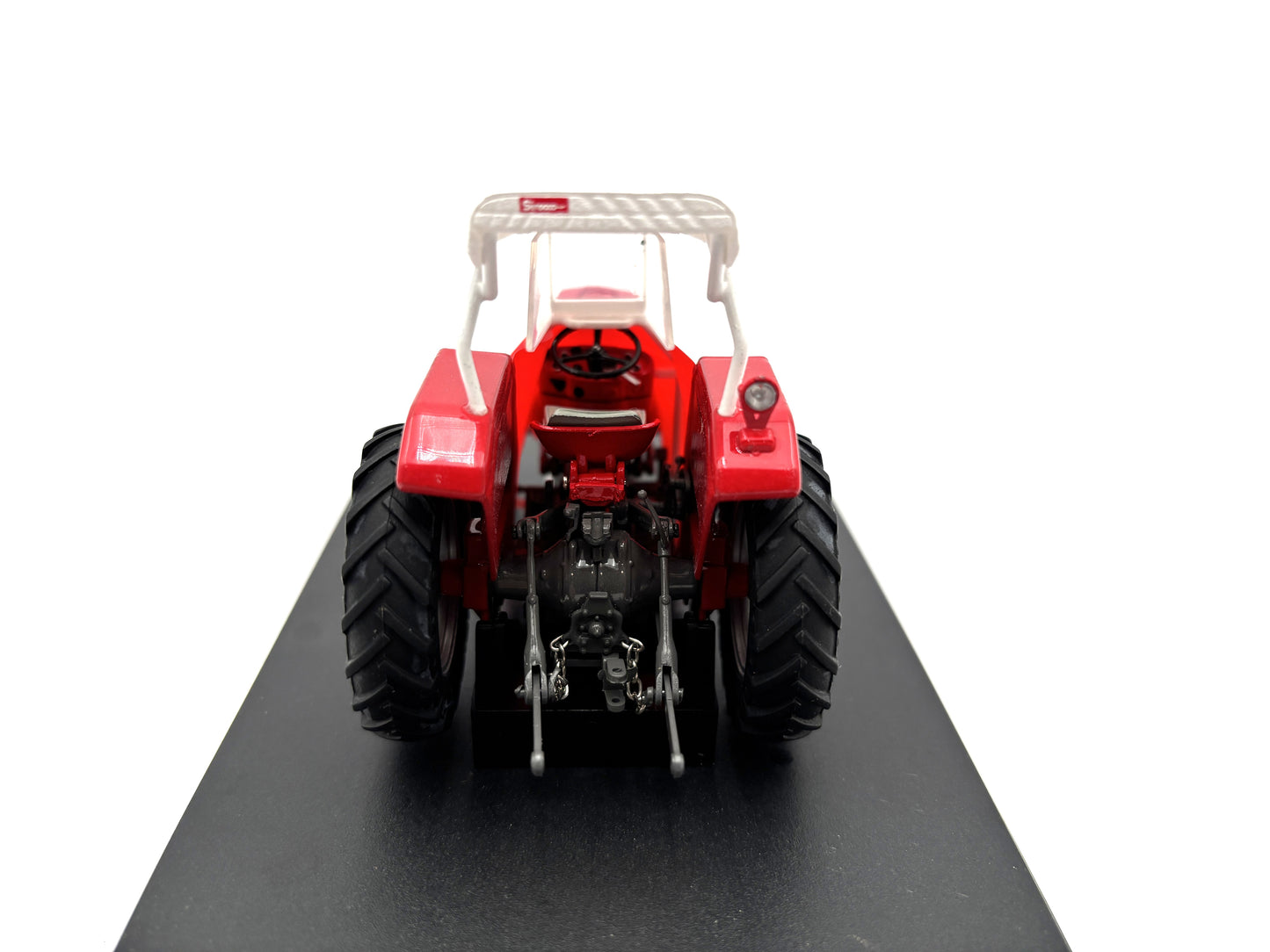 1/32 Massey Ferguson 135 Sirocco