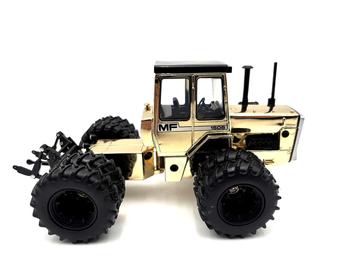 1/32 Massey Ferguson 1505 Gold Chase