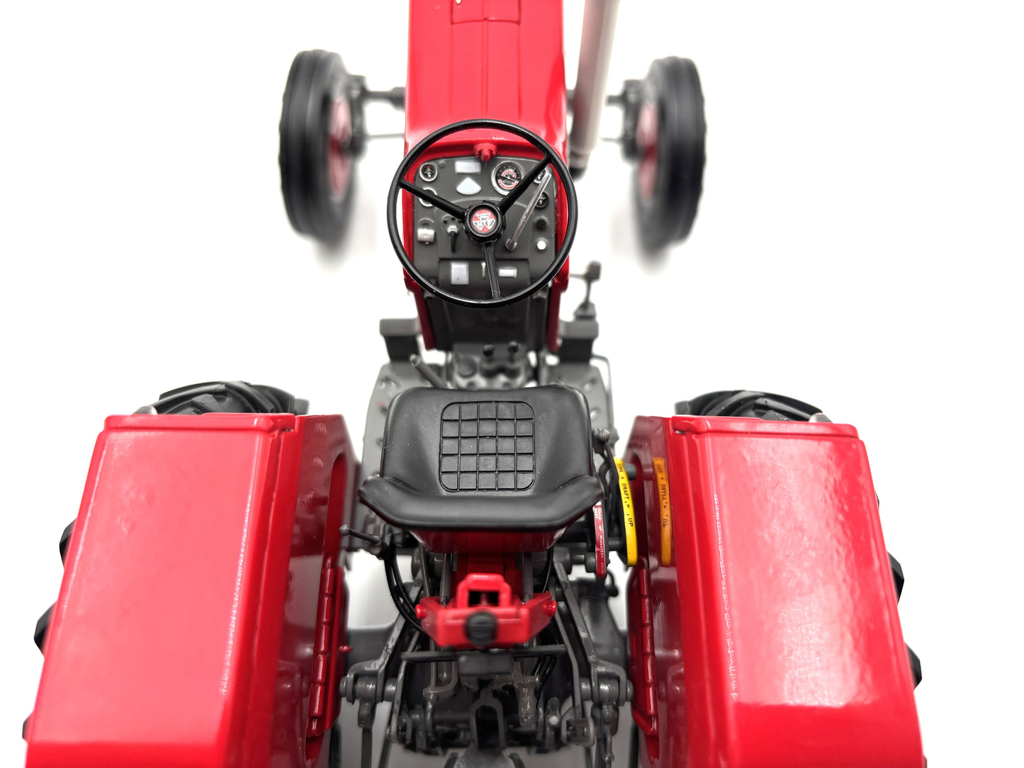 1/16 Massey Ferguson 175