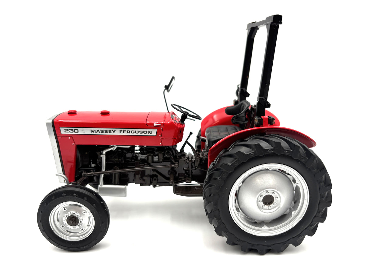 Tracteur Miniature Massey Ferguson 230 – Universal Hobbies, 1/16, Comme Neuf