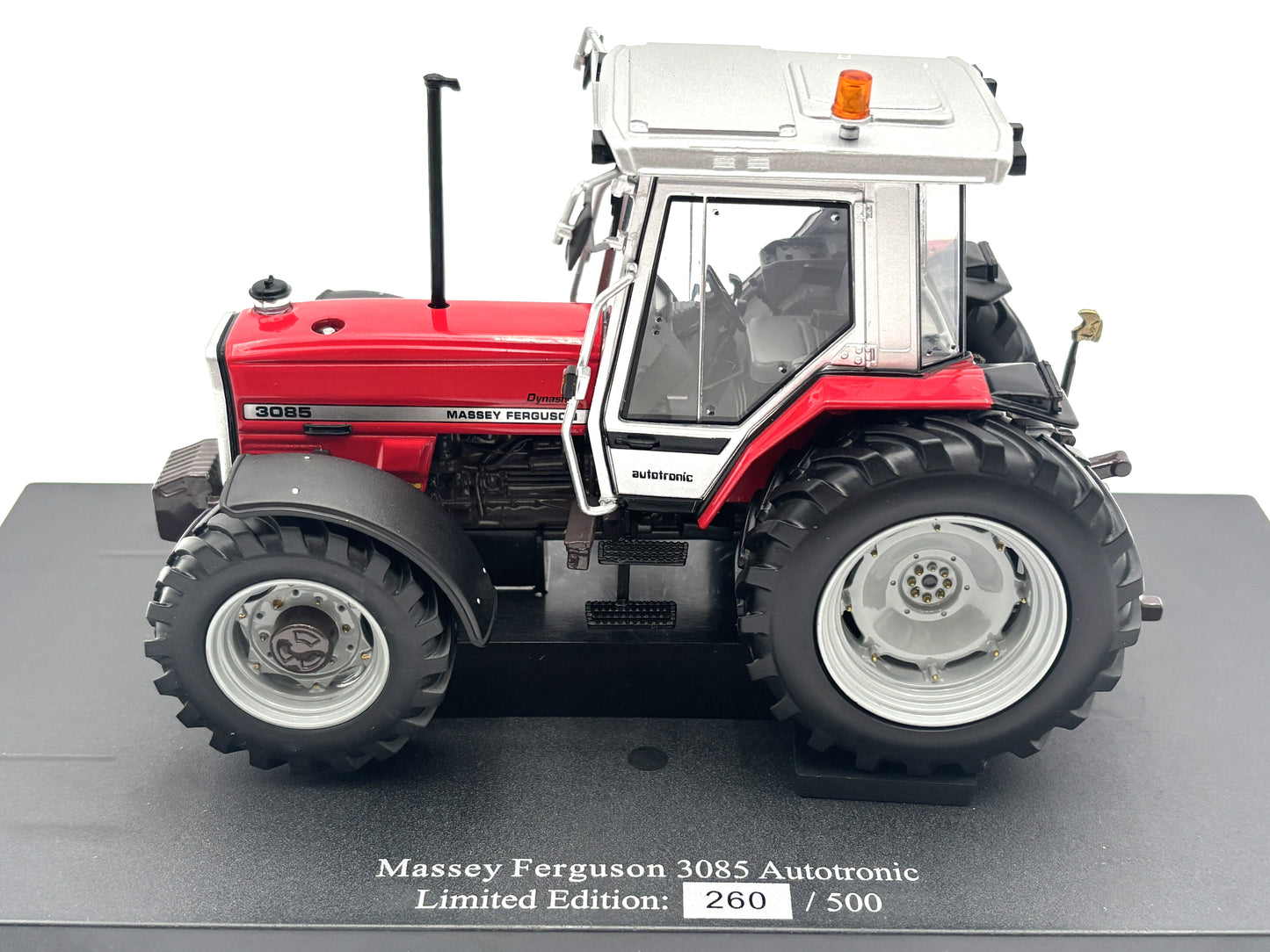 1/32 Massey Ferguson 3085 MFWD
