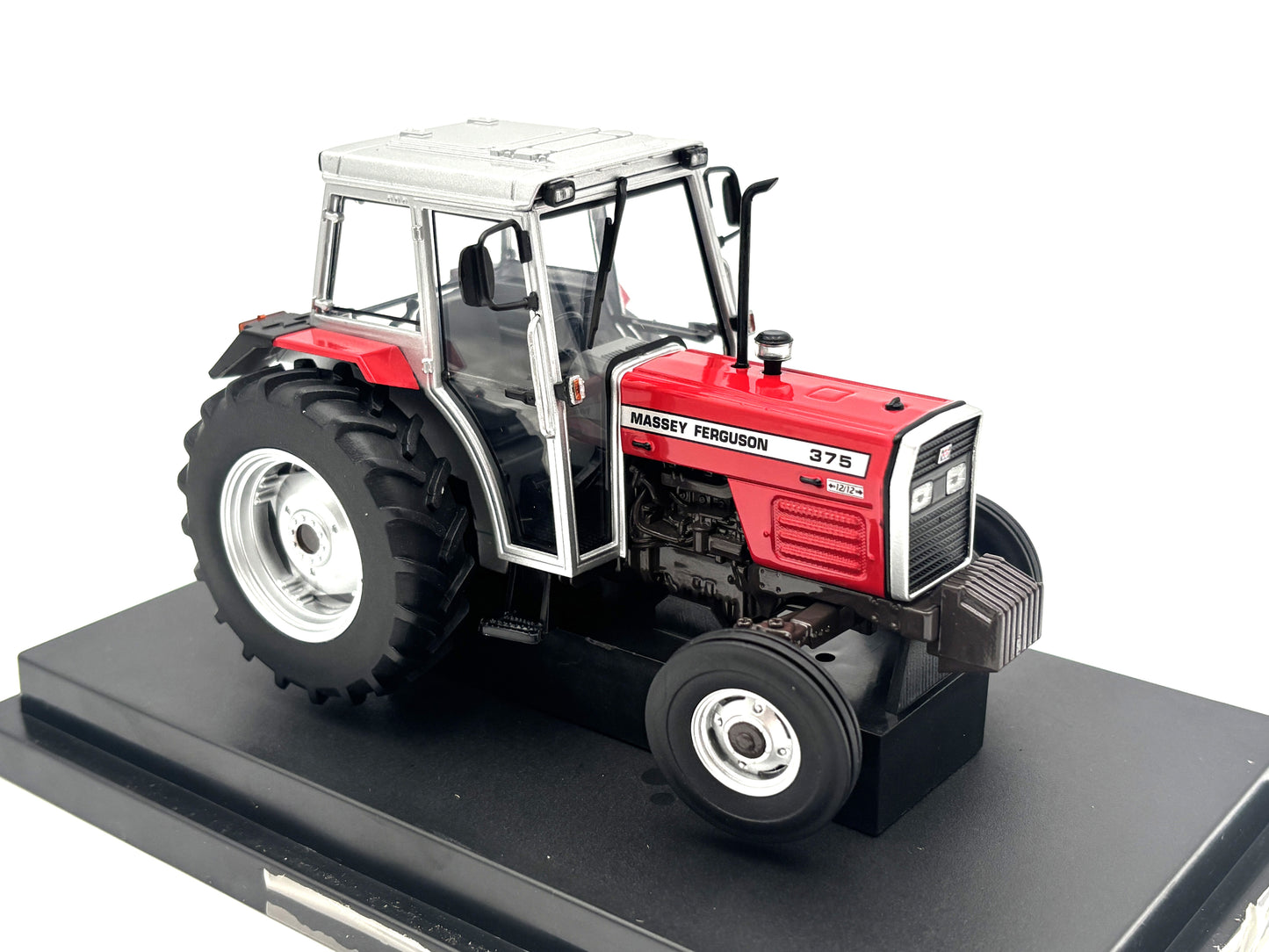 1/32 Massey Ferguson 375-2WD