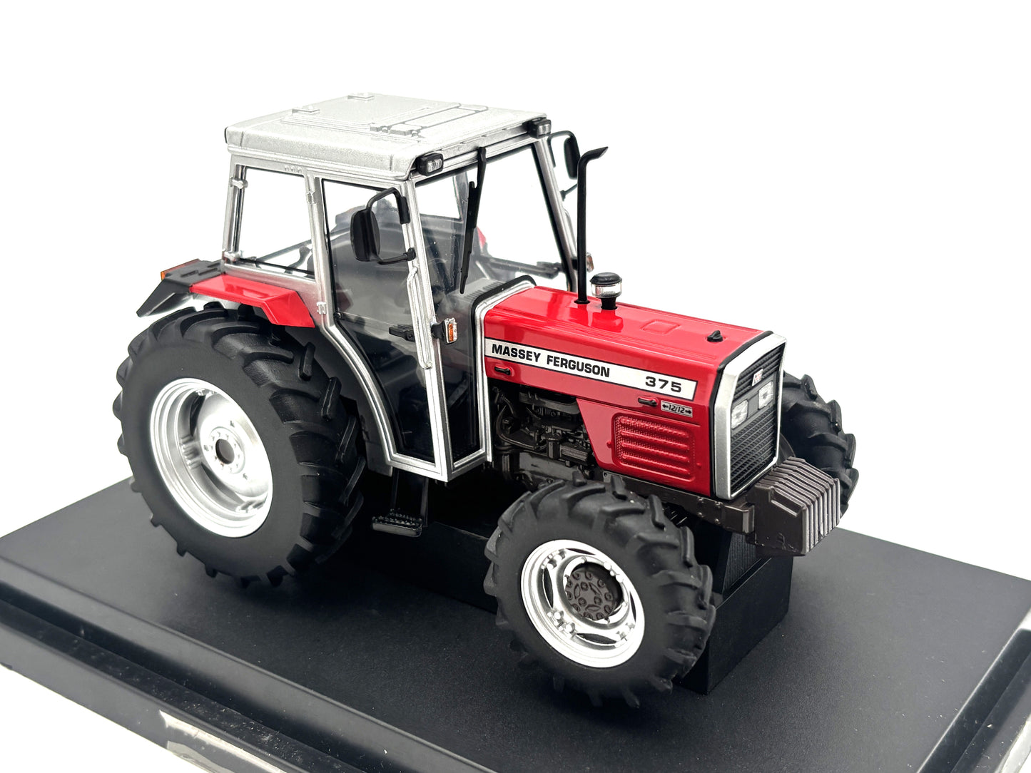 1/32 Massey Ferguson 375 MFWD