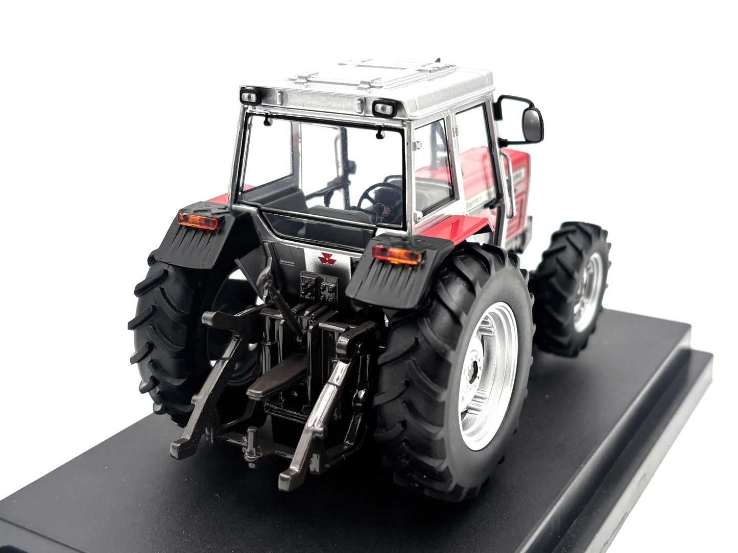 1/32 Massey Ferguson 390 MFWD