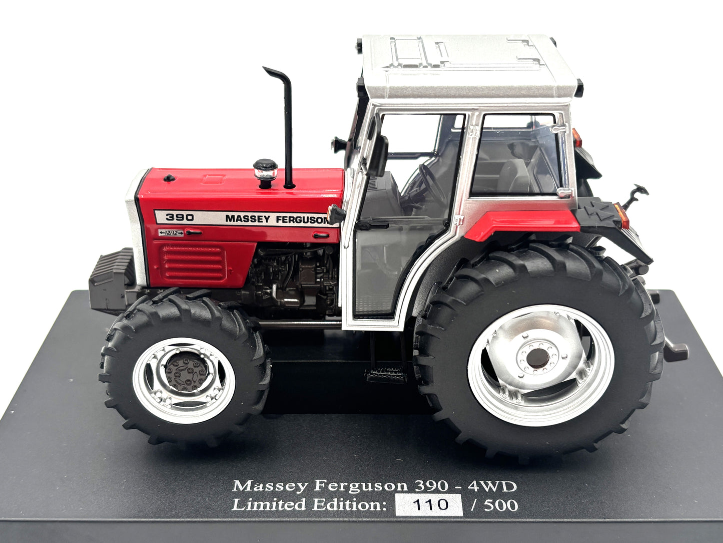1/32 Massey Ferguson 390 MFWD