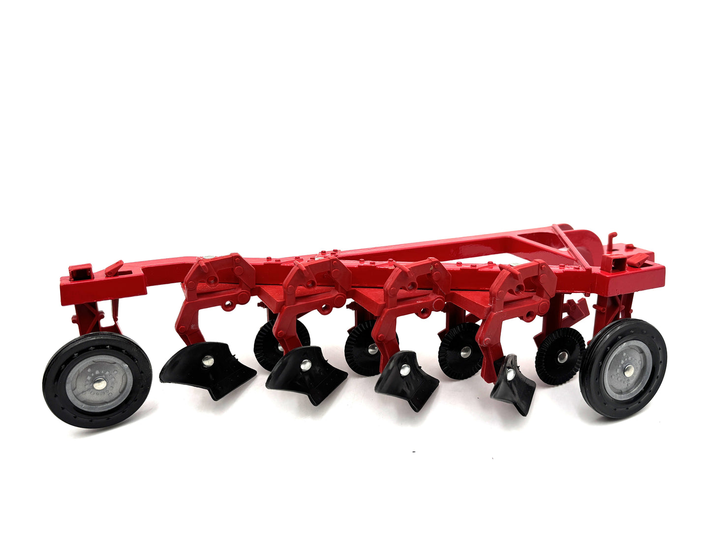 1/16 Massey Ferguson 4-Bottom Trailing Plow