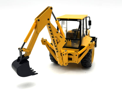1/35 Massey Ferguson 50H Backhoe Loader