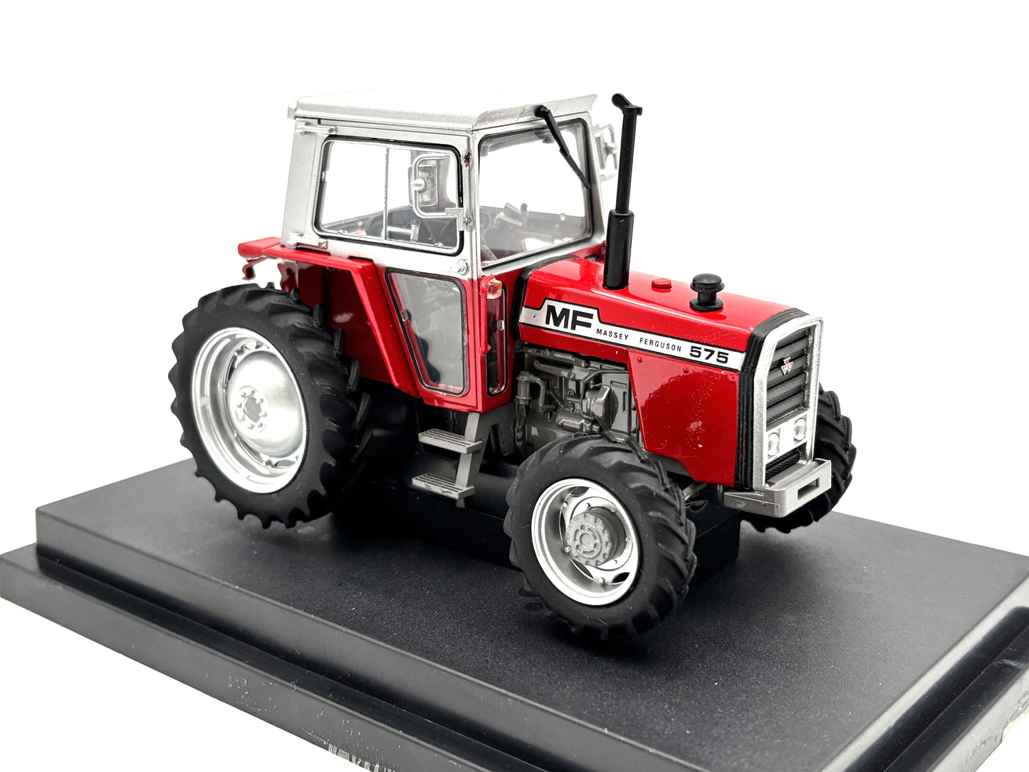 1/32 Massey Ferguson 575 AWD 40th Anniversary
