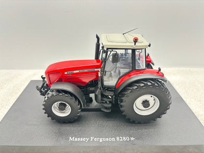 1/32 Massey Ferguson 8280 Xtra