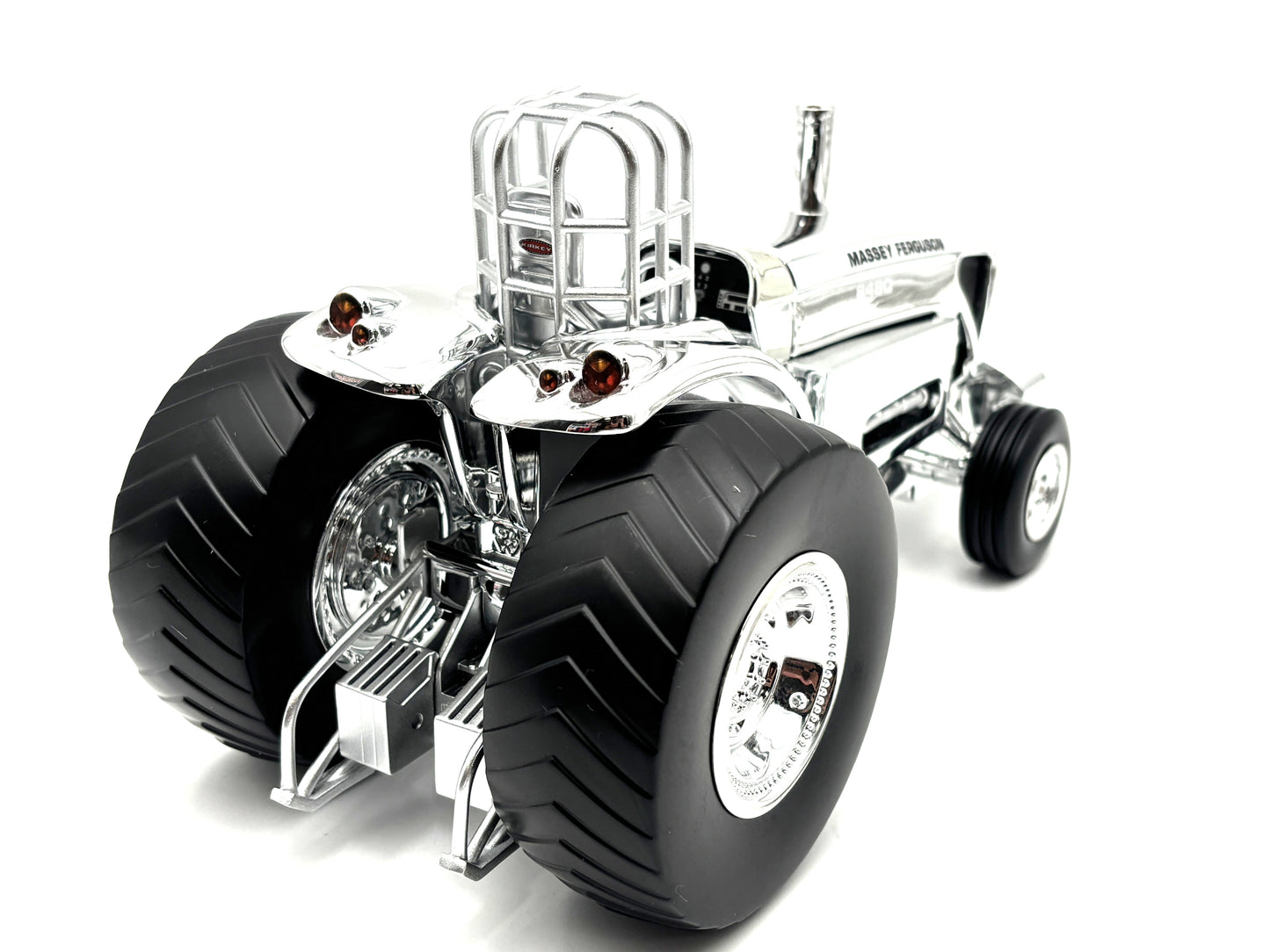 1/16 Massey Ferguson 8480 Trailblazer "Chrome"