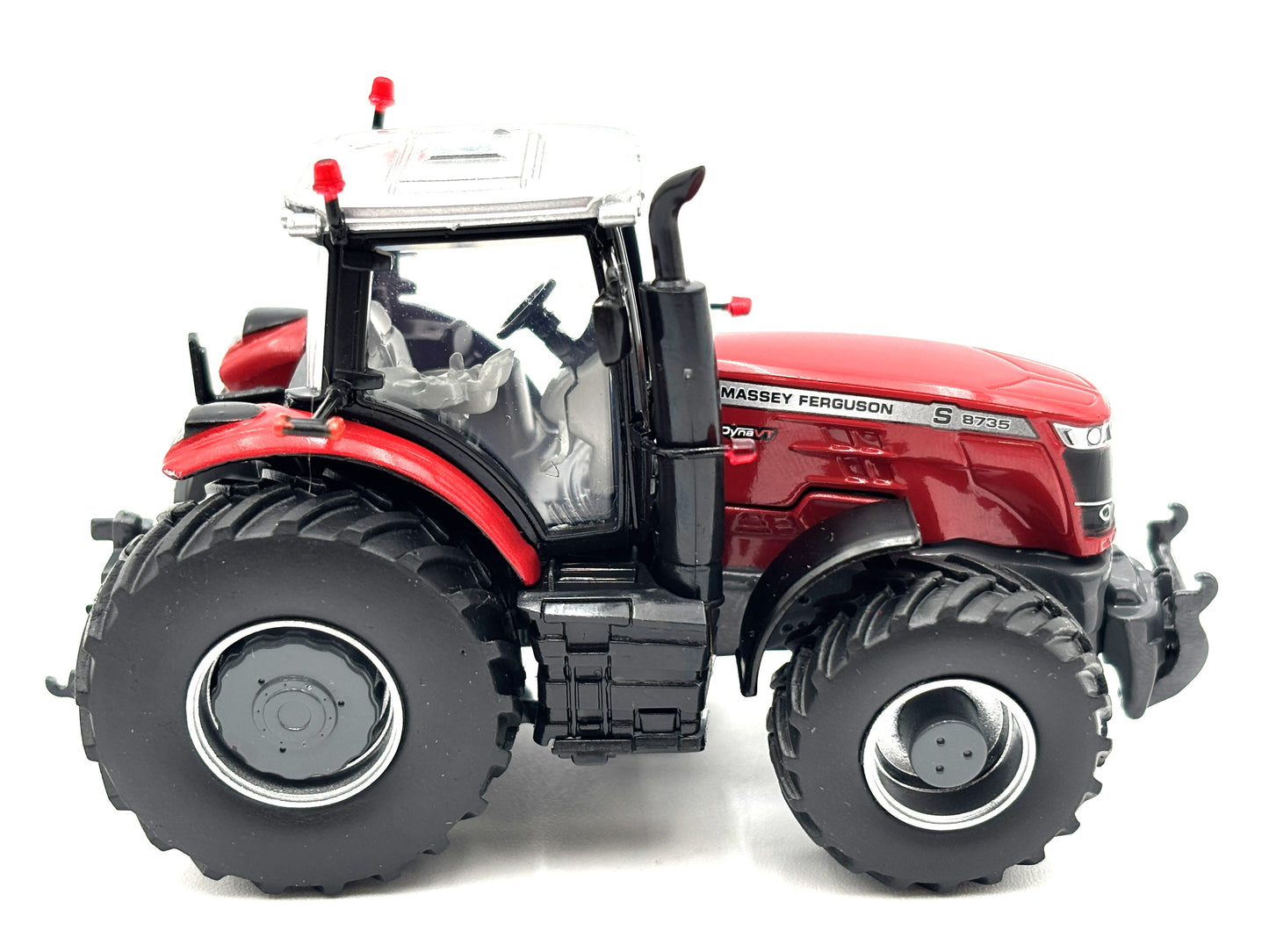 1/64 Massey Ferguson 8735S