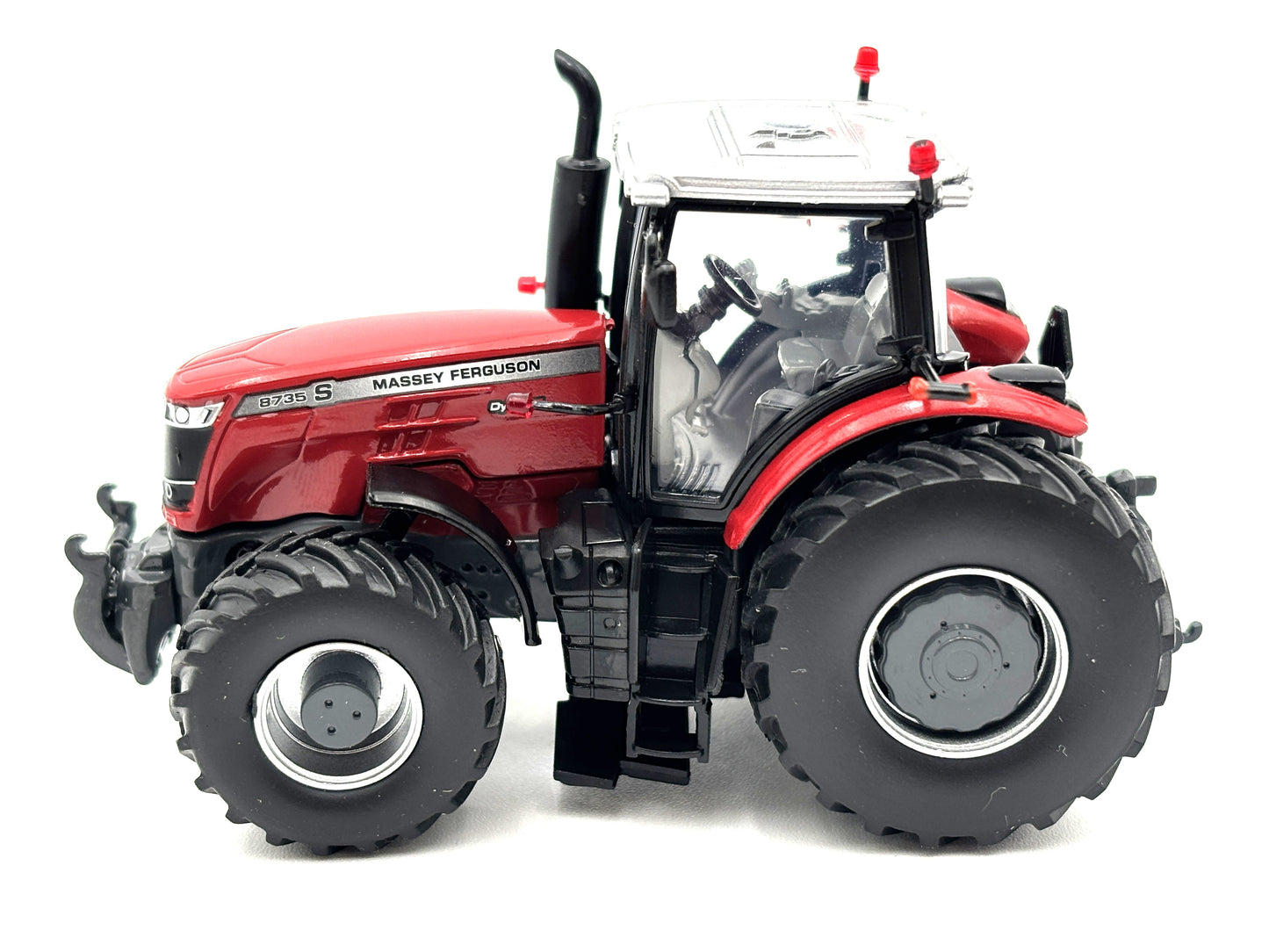 1/64 Massey Ferguson 8735S