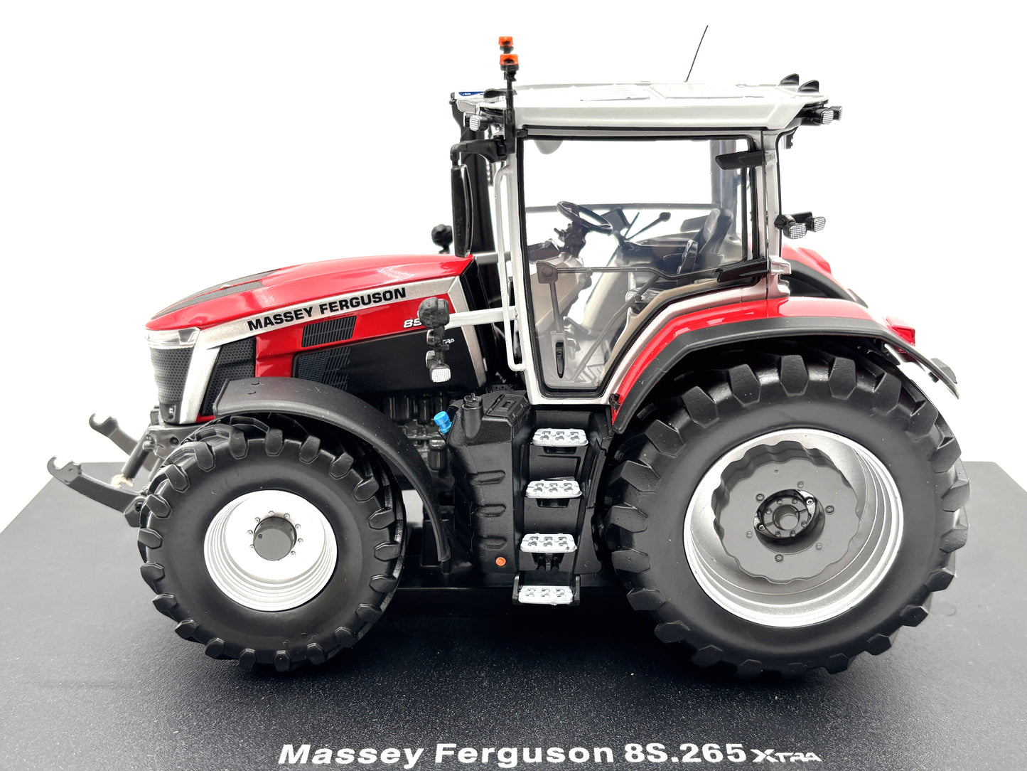 1/32 Massey Ferguson 8S.265 Xtra