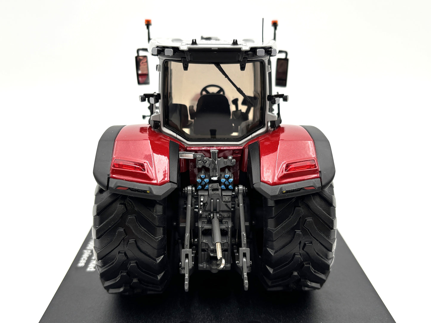1/32 Massey Ferguson 9S.425 Agrispace Metallic Red