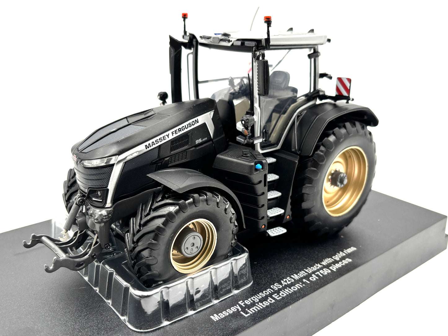 1/32 Massey Ferguson 9S.425 Matt Black with Gold rims