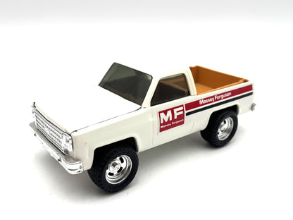 1/25 Massey Ferguson Chevrolet Pick Up