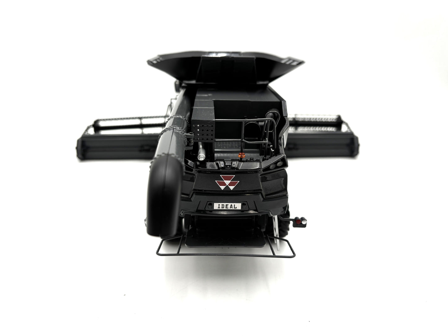 1/32 Massey Ferguson Ideal 9T Combine