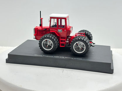1/32  Massey Ferguson 1200 Molcon