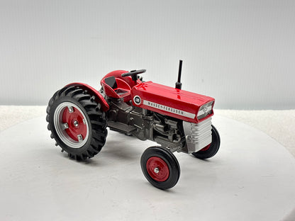 1/16 Massey Ferguson 135 National Farm Machinery Show