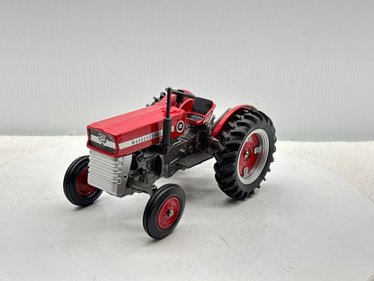1/16 Massey Ferguson 135 National Farm Machinery Show