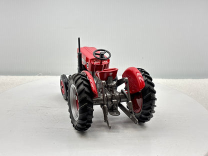 1/16 Massey Ferguson 135 National Farm Machinery Show